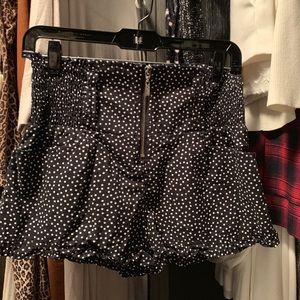 GUESS BY MARCIANO polka dot shorts
